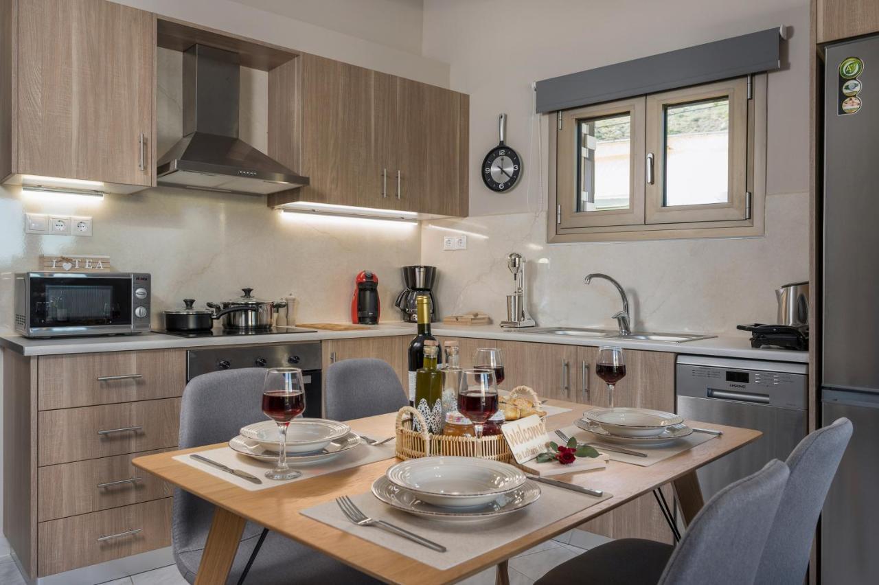 Floral Beach Apt With Lux Extras & Special Treats Kolimvárion Exterior foto